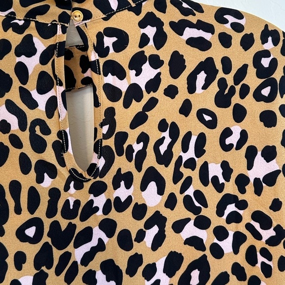 NWT Women’s leopard print boho, bell sleeve blouse by Hippie Rose Sz. S - Picture 10 of 16